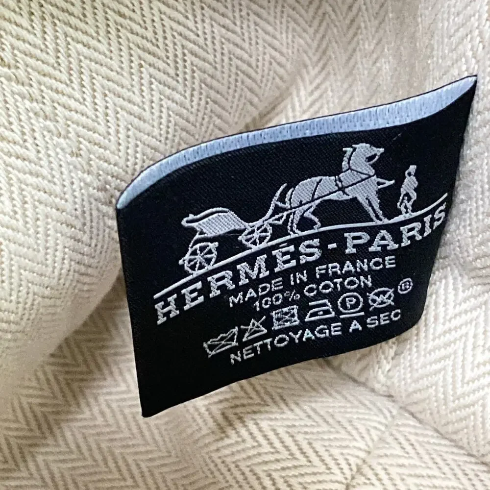 Hermès Pouch